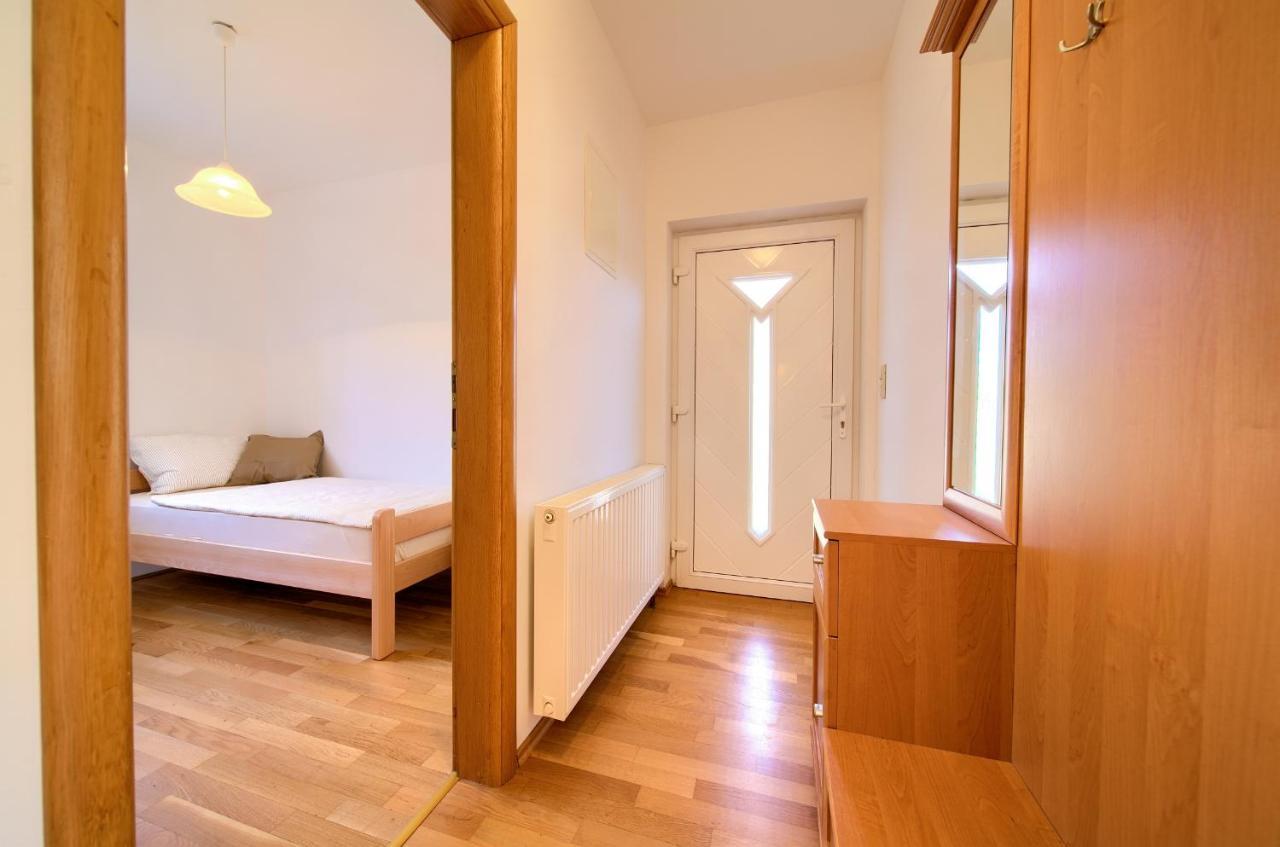 Happy Point Apartment Veglia Exterior foto