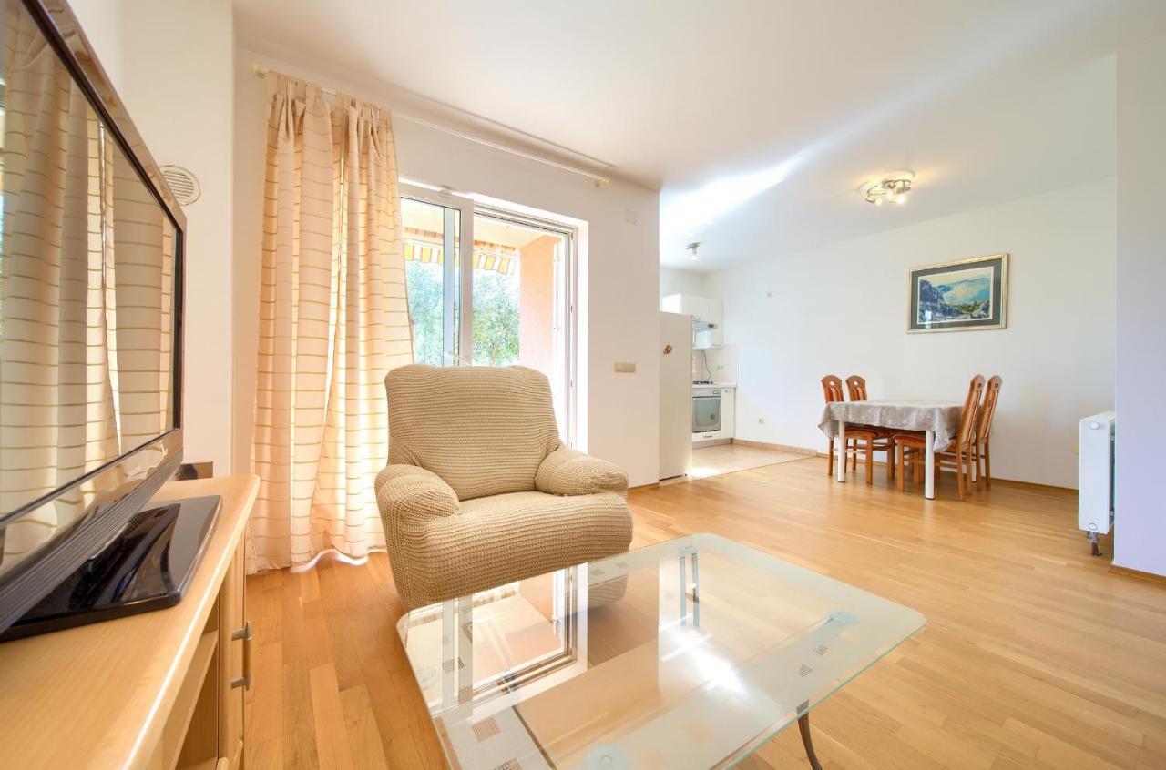 Happy Point Apartment Veglia Exterior foto