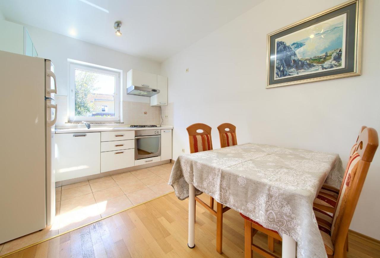 Happy Point Apartment Veglia Exterior foto