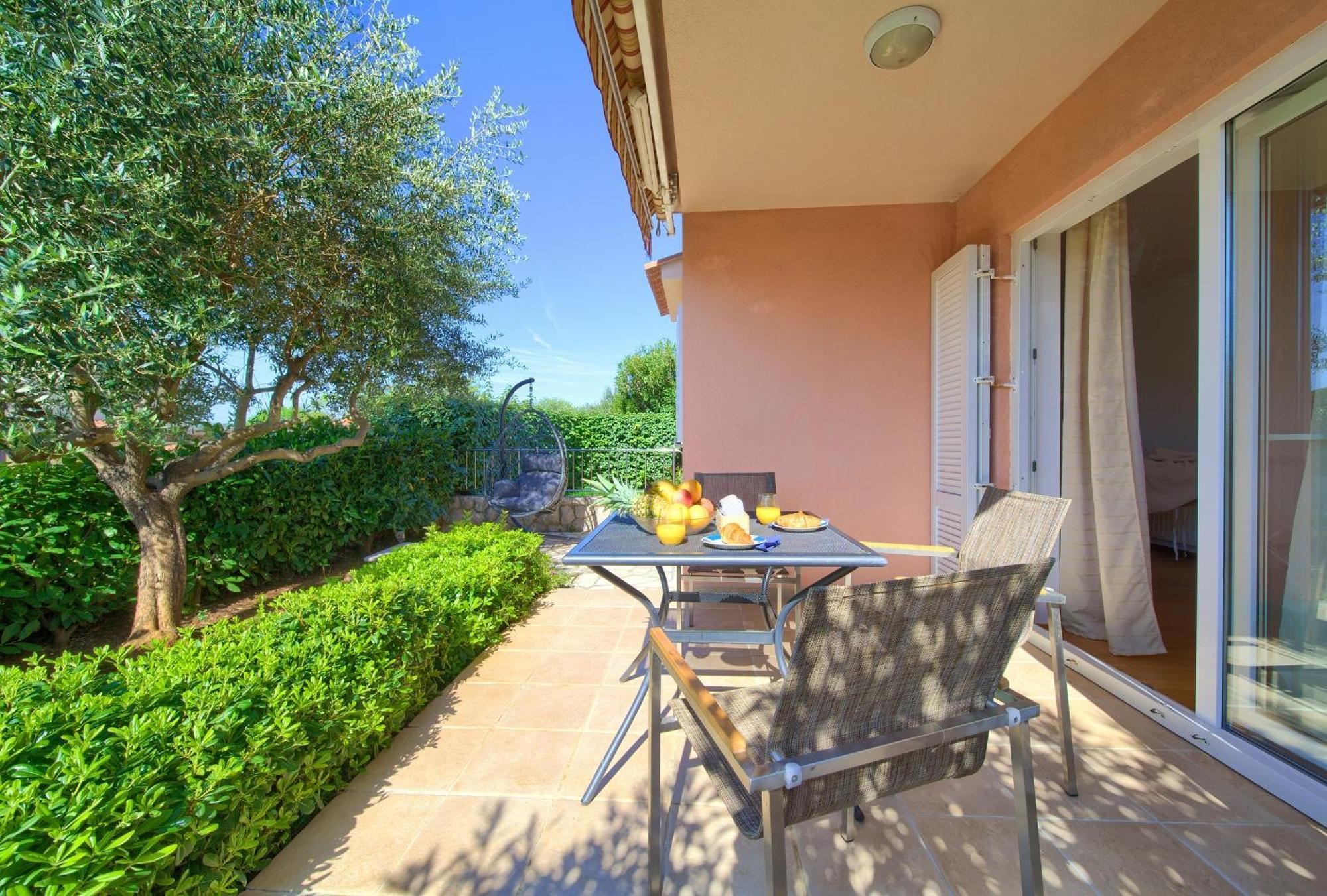 Happy Point Apartment Veglia Exterior foto