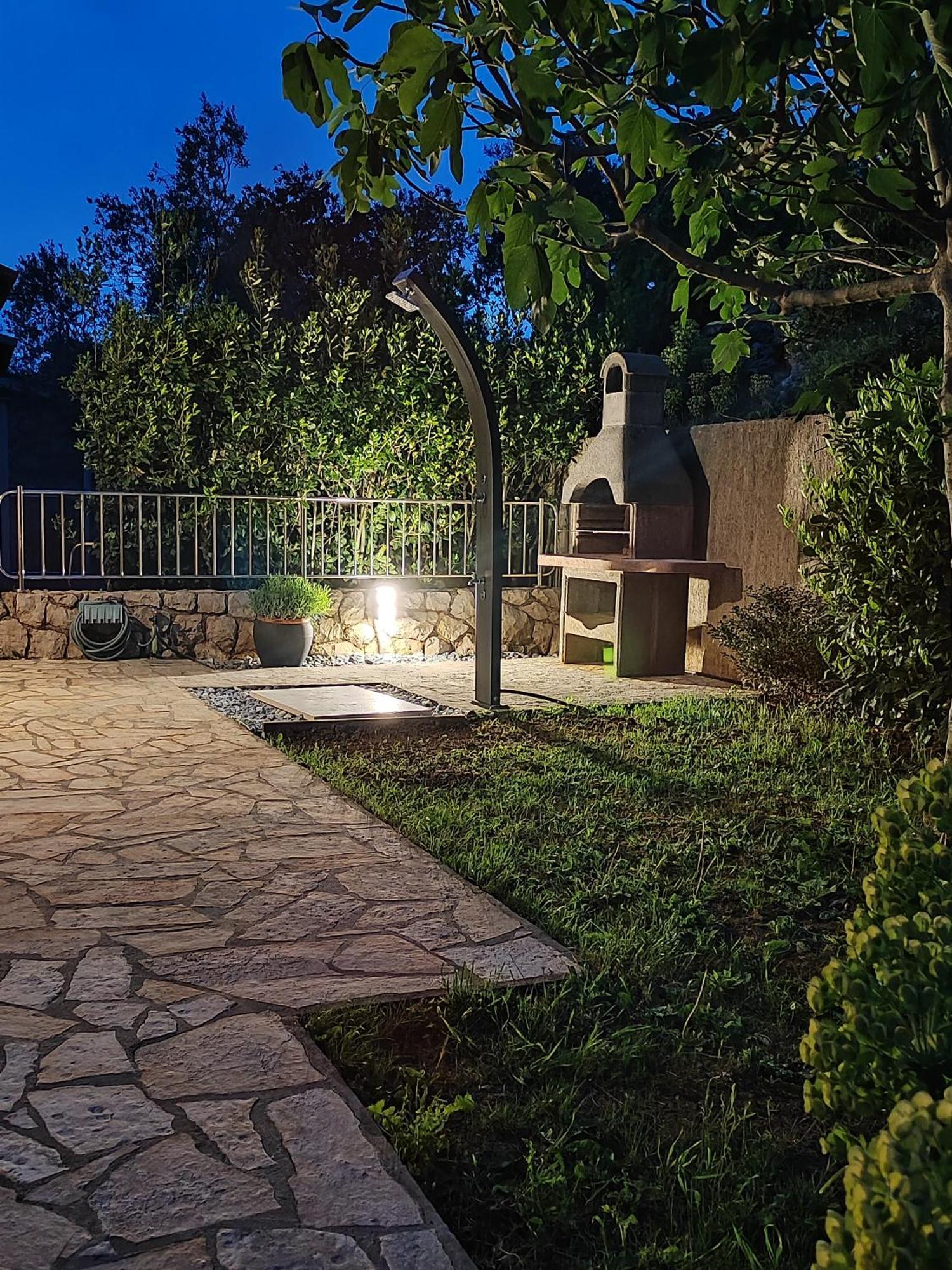 Happy Point Apartment Veglia Exterior foto